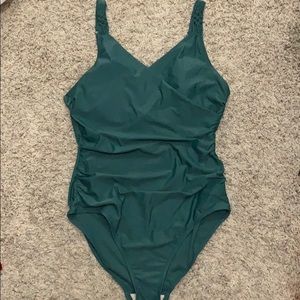 One piece swim suit